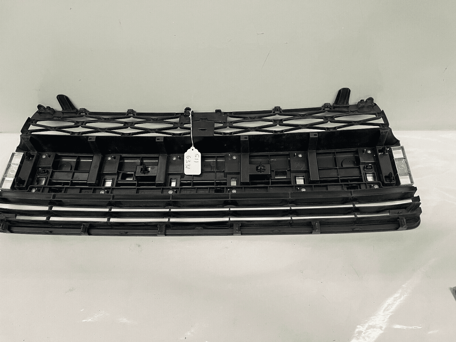 52701-35010 2014 2015 2016 2017 2018 2019 toyota 4runner front oem lower grille - Image 14