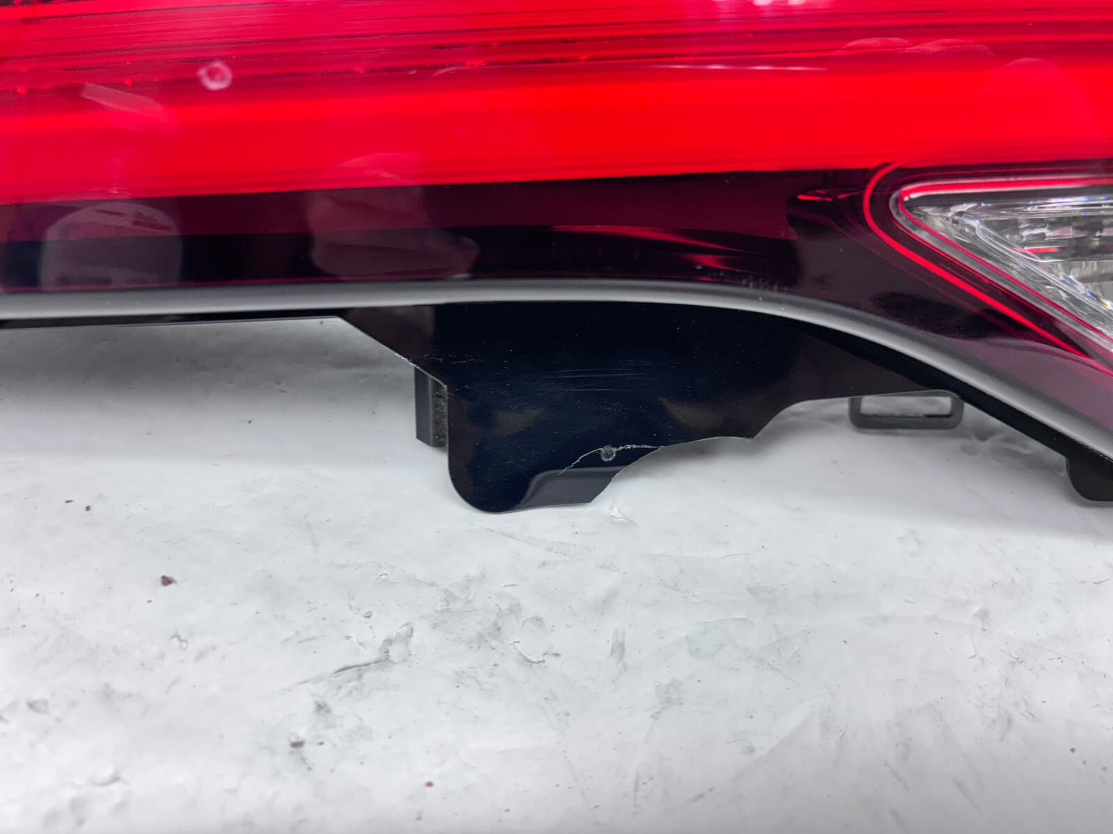 NICE 2022 2023 2024 MITSUBISHI OUTLANDER LED REAR INNER RIGHT OEM TAIL LIGHT - Image 11