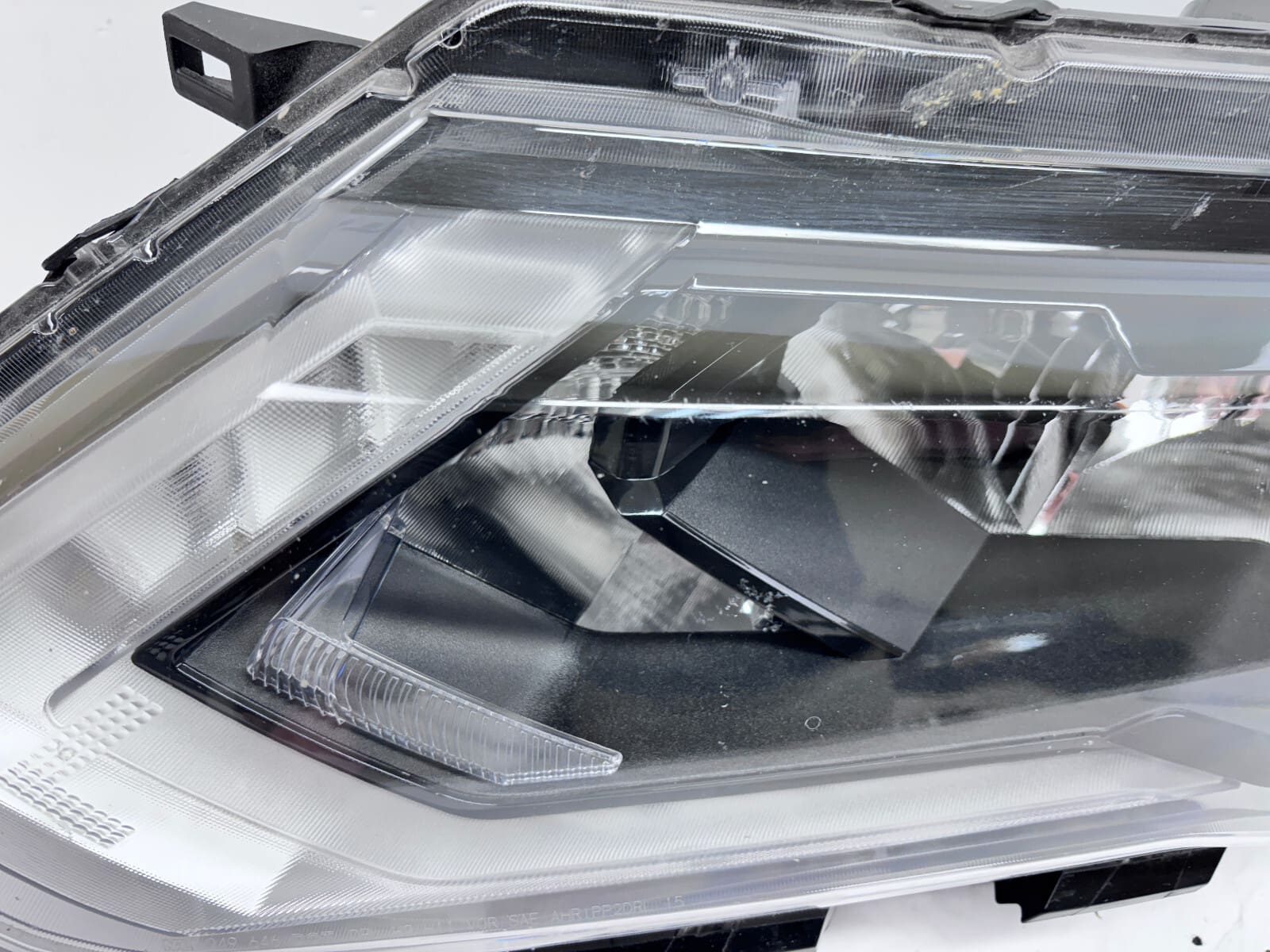 2017 2018 2019 2020 nissan rogue halogen led front left oem headlight - Image 12