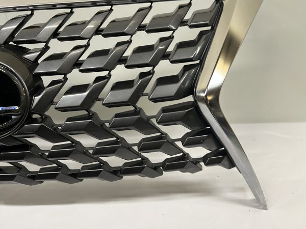53101-60G30 2020 2021 2022 2023 lexus gx gx460 front oem grille - Image 3
