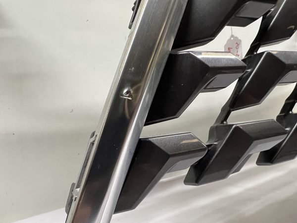 53101-60G30 2020 2021 2022 2023 lexus gx gx460 front oem grille - Image 19