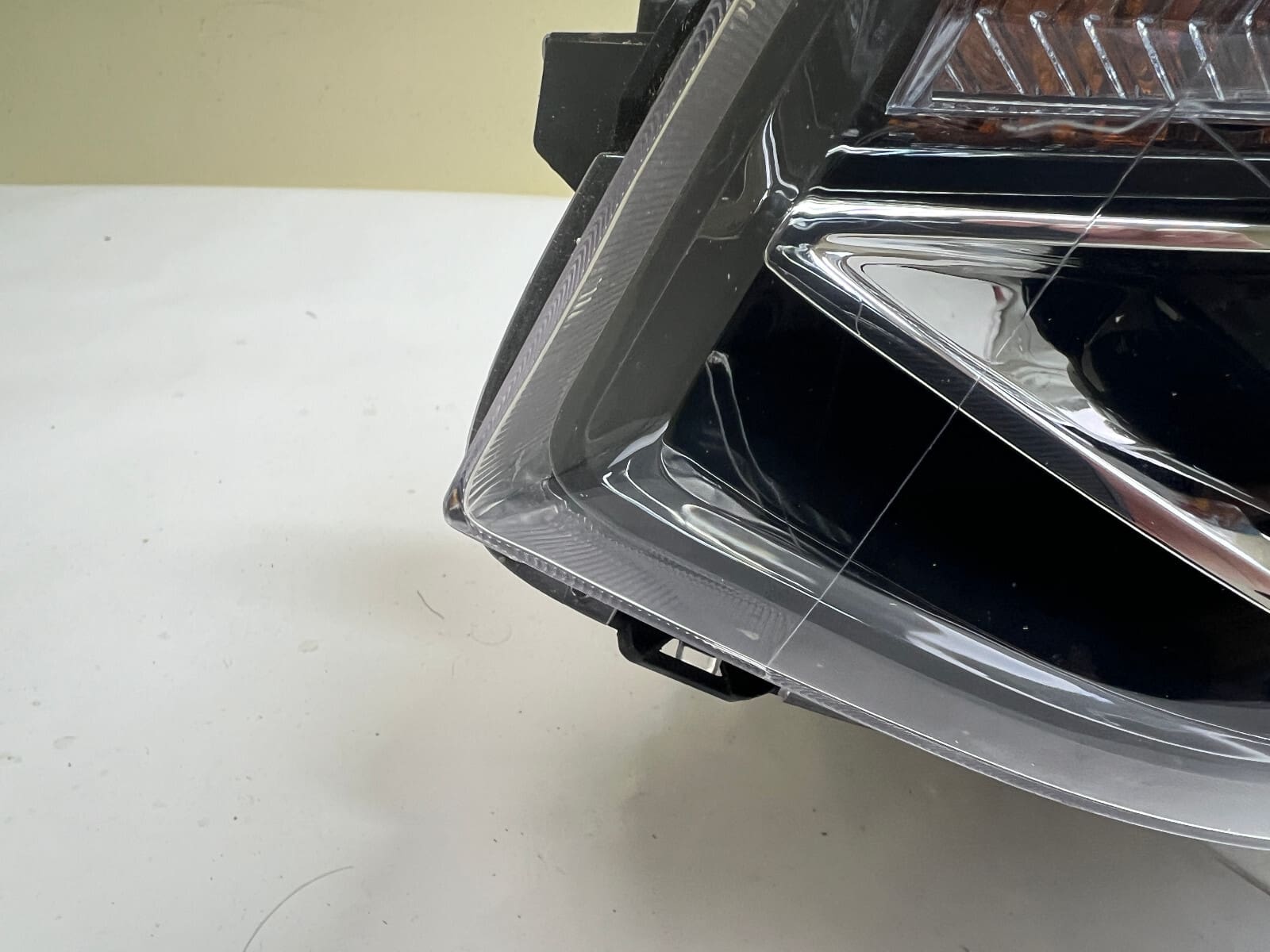 2017 2018 2019 2020 2021 2022 CHEVY TRAX HALOGEN LEFT OEM HEADLIGHT 42698951 - Image 12