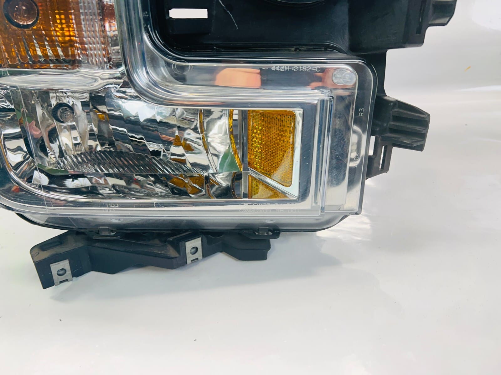 ALL TABS 2015 2016 2017 FORD F150 HALOGEN FRONT RIGHT OEM HEADLIGHT - Image 2