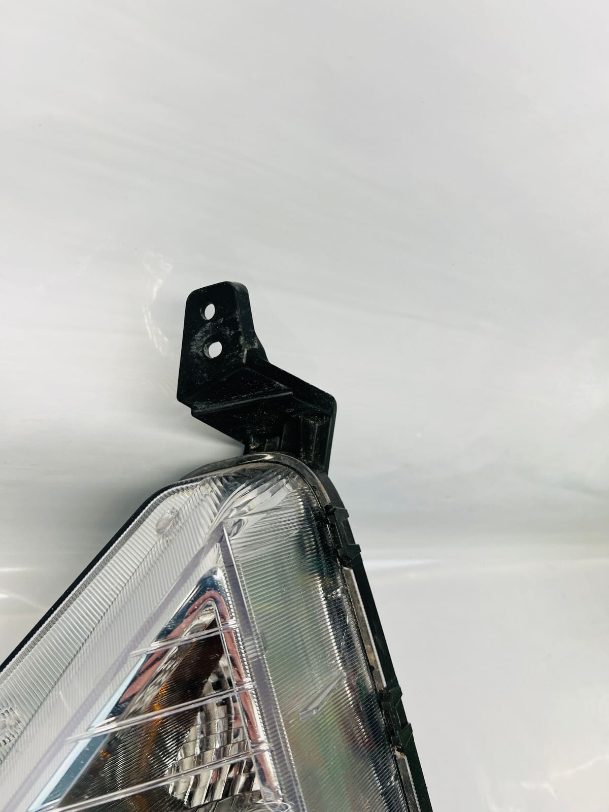 92301-F2510 2019 2020 2021 HYUNDAI ELANTRA FRONT LEFT OEM FOG LIGHT - Image 4