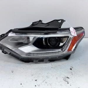 84390861 2018 2019 2010 2021 CHEVY TRAVERSE XENON HID FRONT LEFT OEM HEADLIGHT