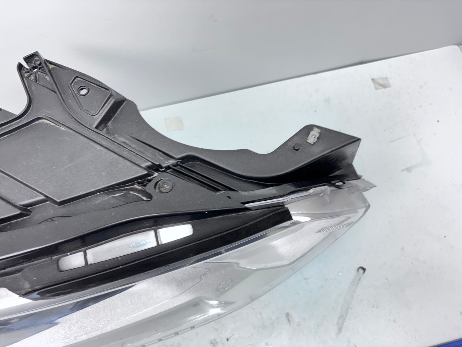 84685649 2018 2019 2010 2021 CHEVY TRAVERSE XENON HID FRONT RIGHT OEM HEADLIGHT - Image 15