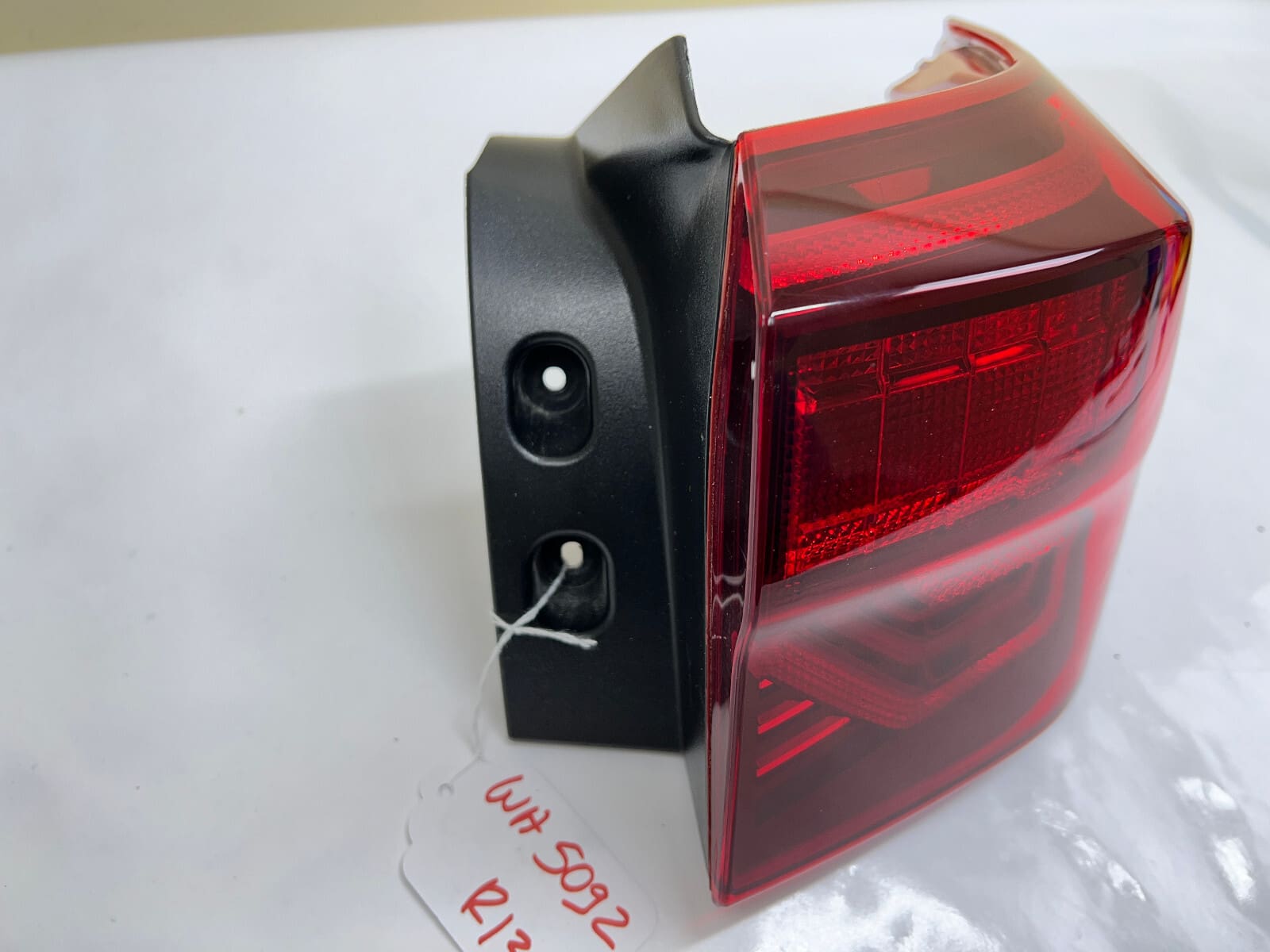 2021 2022 2023 KIA SELTOS LED REAR RIGHT OEM TAIL LIGHT 92402-Q5110 - Image 11