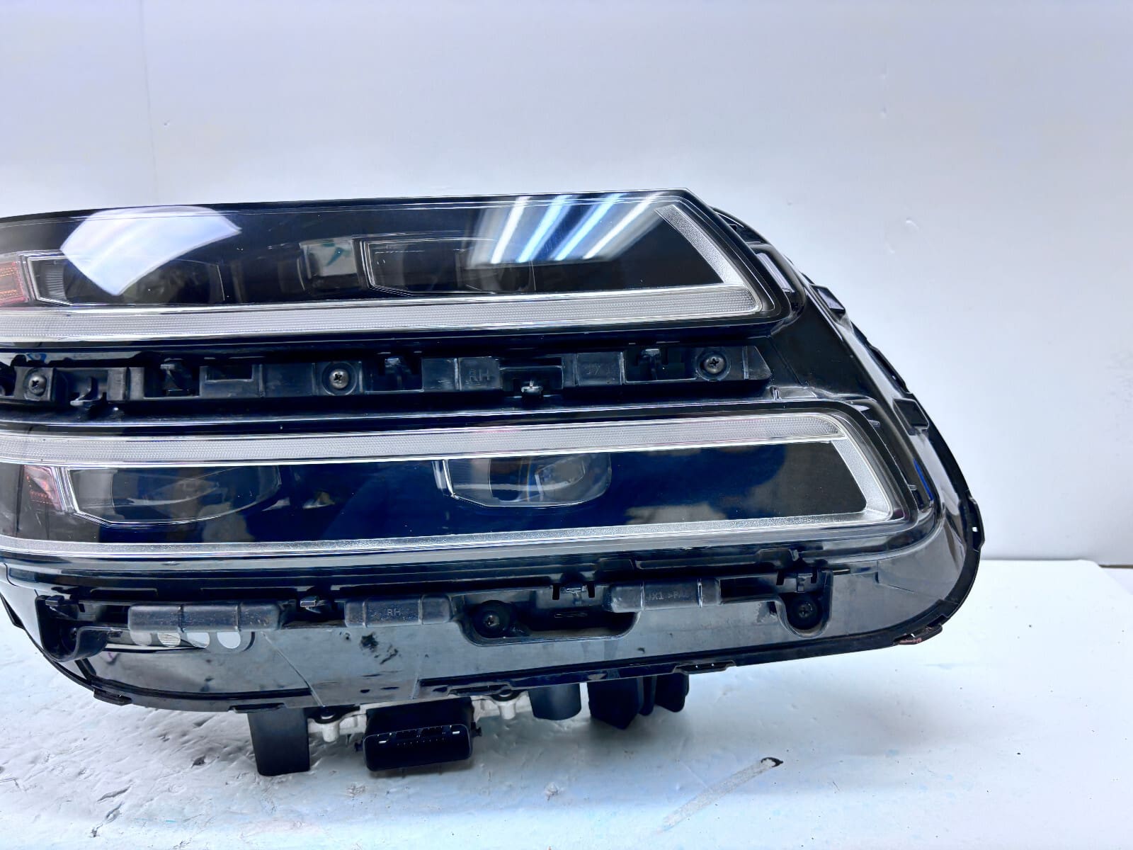 2021-23 Hyundai Genesis GV80 Full LED Front Right OEM Headlight 92102-T6000 - Image 2