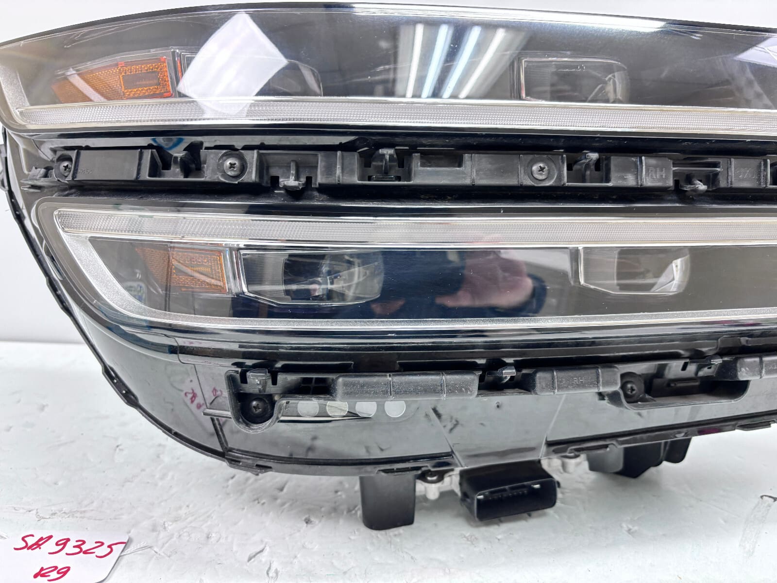2021-23 Hyundai Genesis GV80 Full LED Front Right OEM Headlight 92102-T6000 - Image 4