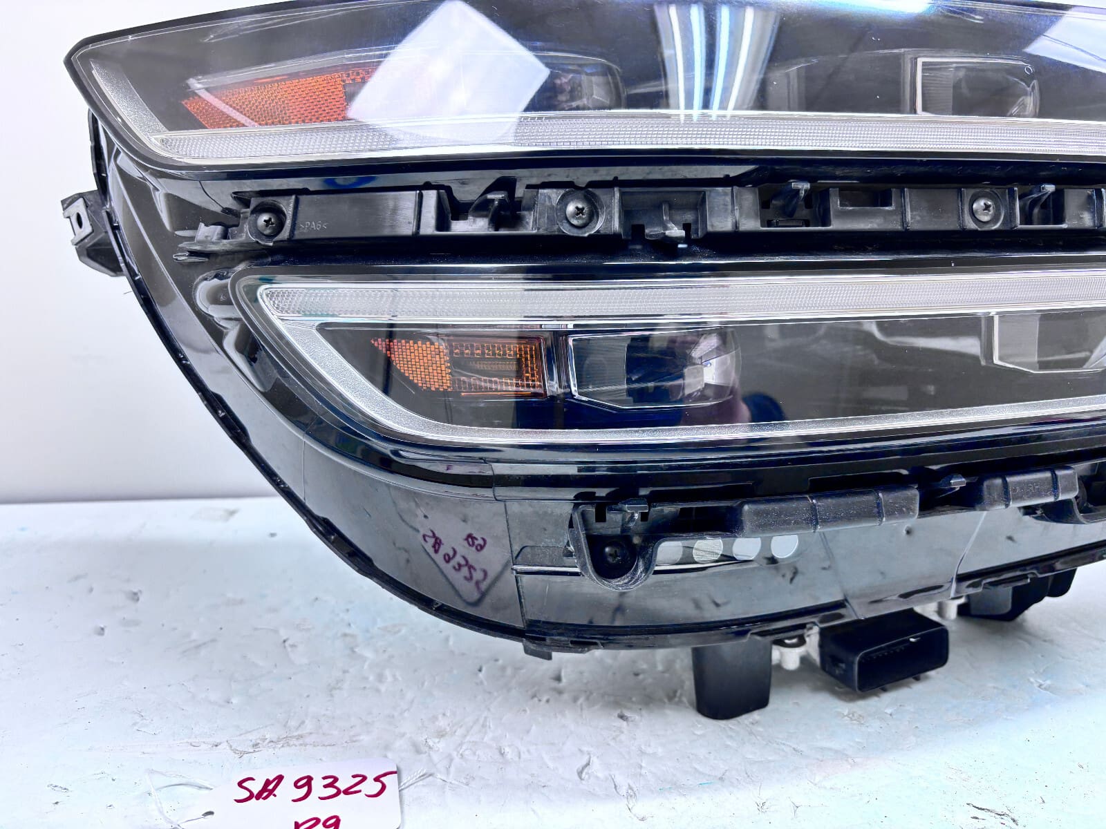 2021-23 Hyundai Genesis GV80 Full LED Front Right OEM Headlight 92102-T6000 - Image 6
