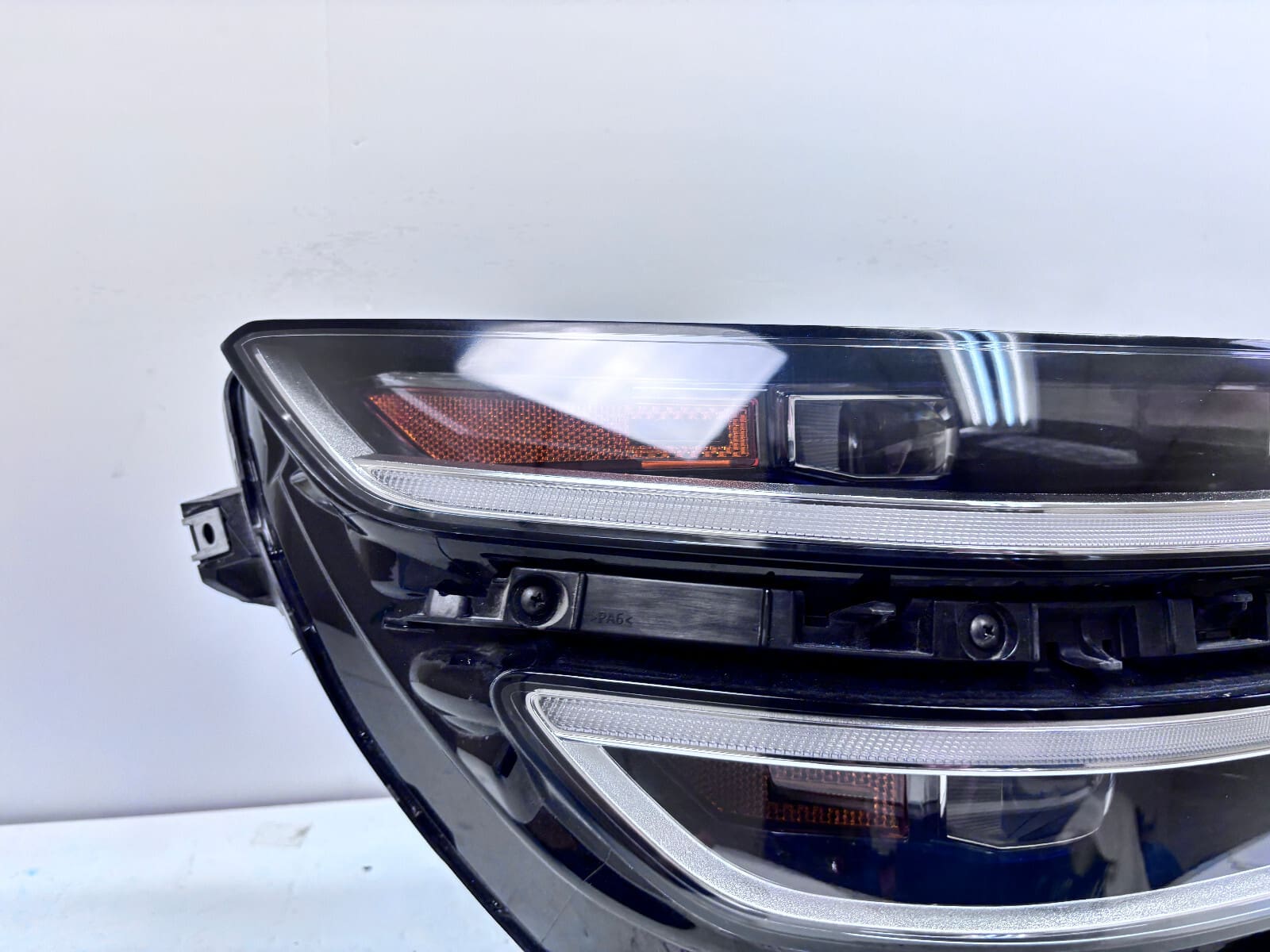 2021-23 Hyundai Genesis GV80 Full LED Front Right OEM Headlight 92102-T6000 - Image 9