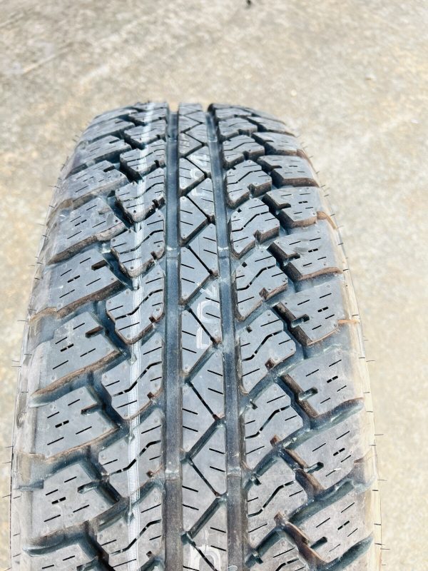 1 Single New P255/70R18 112S Bridgestone Dueler A/T RH-S OWL Tire!