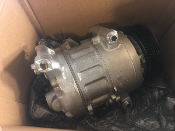 DG9Z19703N GENUINE OEM AC COMPRESSOR 2013-2016 2017 2018 2019 2020 FORD FUSION - Image 2