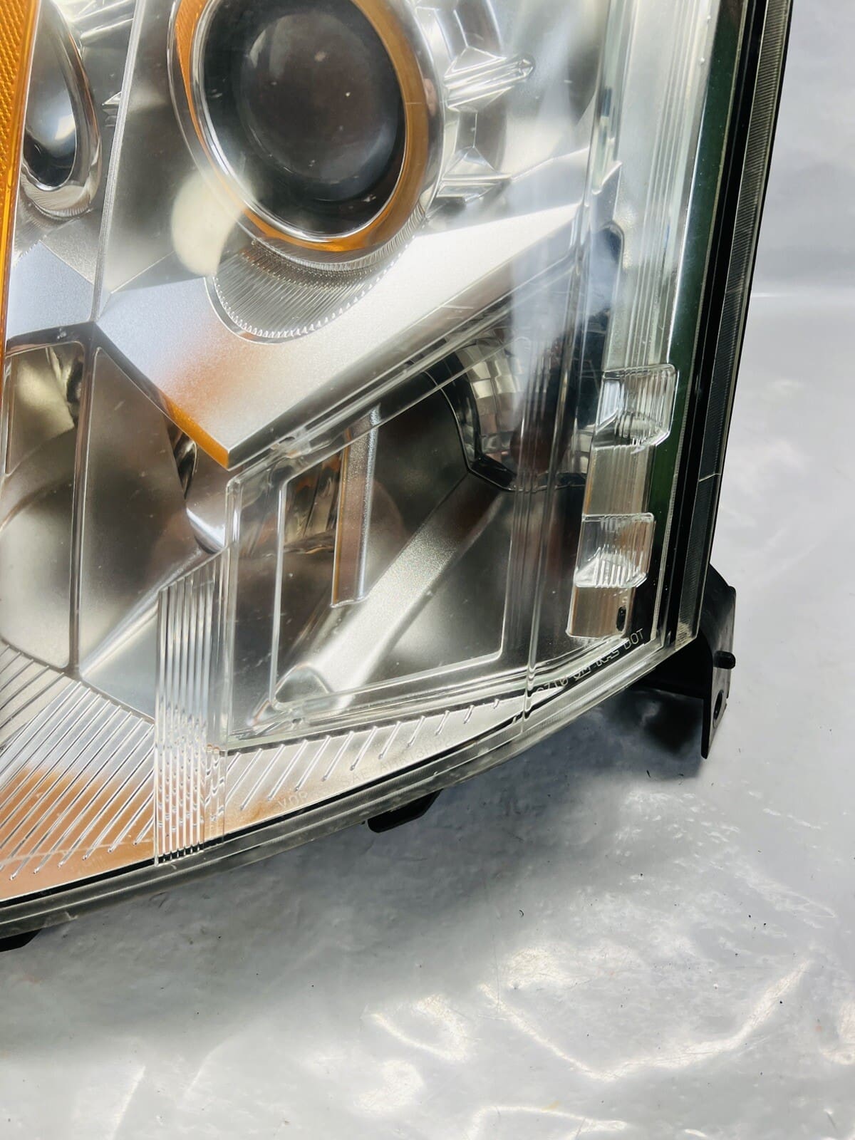 TABS 2010 2011 2012 2013 2014 2015 2016 CADILLAC SRX HALOGEN LEFT OEM HEADLIGHT - Image 3