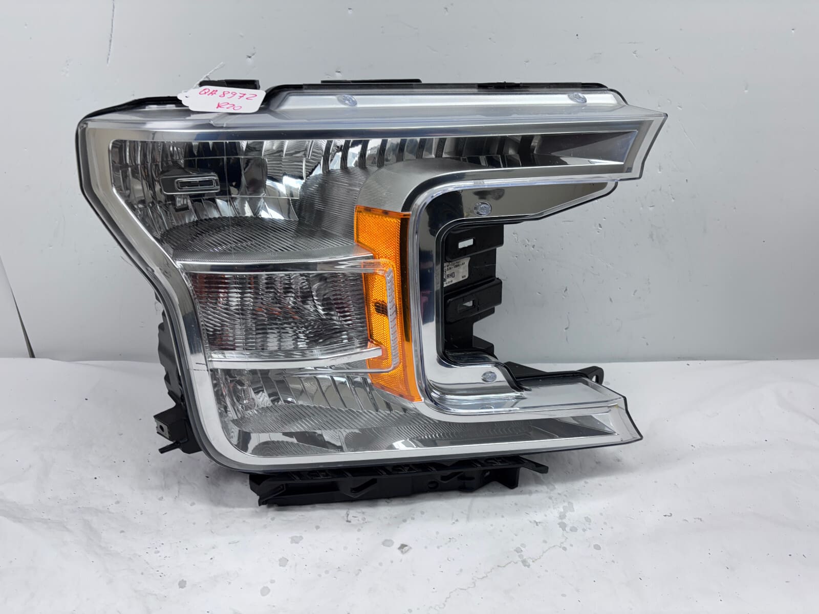 JL3413005AH 2018 2019 2020 FORD F150 HALOGEN FRONT RIGHT OEM HEADLIGHT