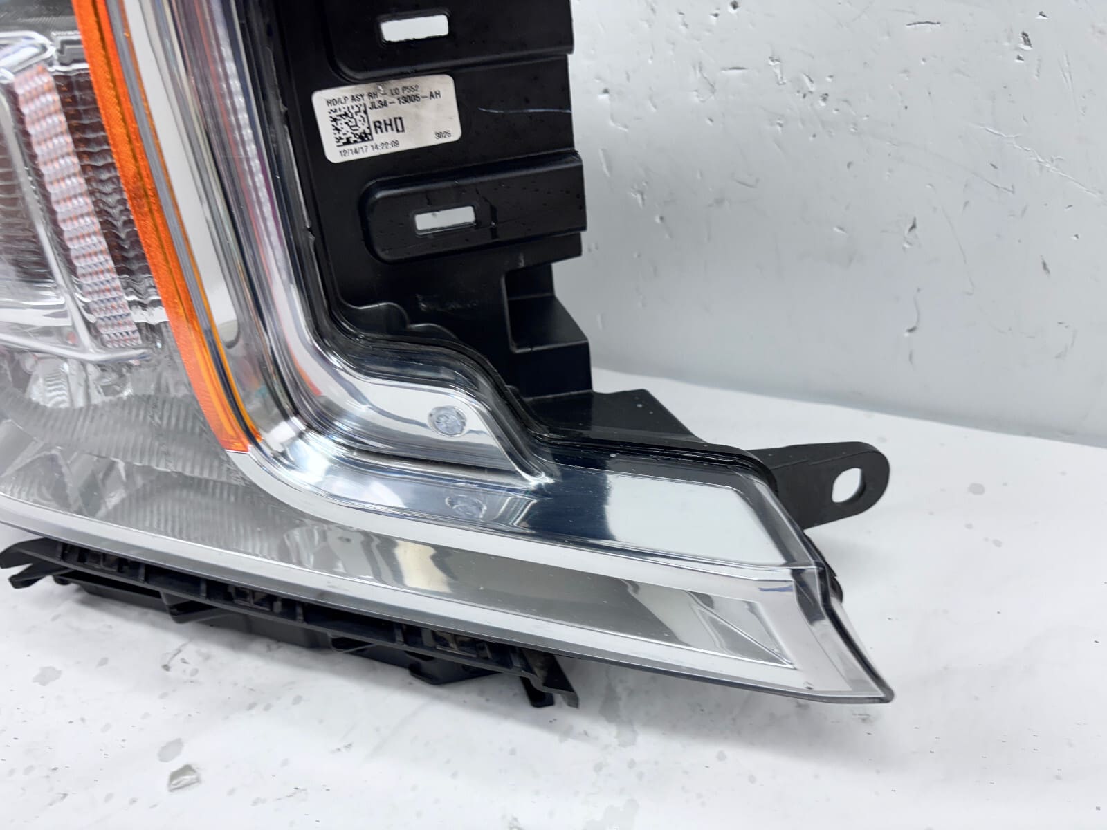JL3413005AH 2018 2019 2020 FORD F150 HALOGEN FRONT RIGHT OEM HEADLIGHT - Image 4