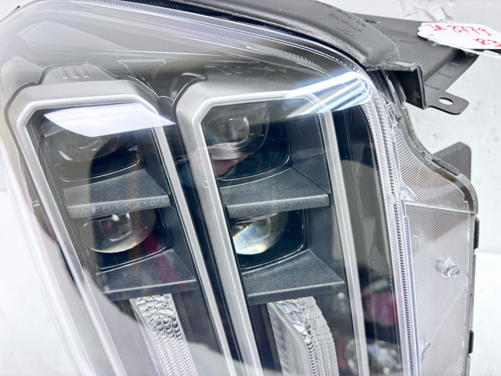 92102-S9600 MINT 2023 2024 KIA TELLURIDE LED FRONT RIGHT OEM HEADLIGHT - Image 4