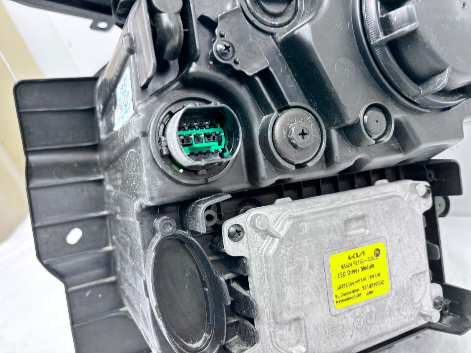 92102-S9600 MINT 2023 2024 KIA TELLURIDE LED FRONT RIGHT OEM HEADLIGHT - Image 16