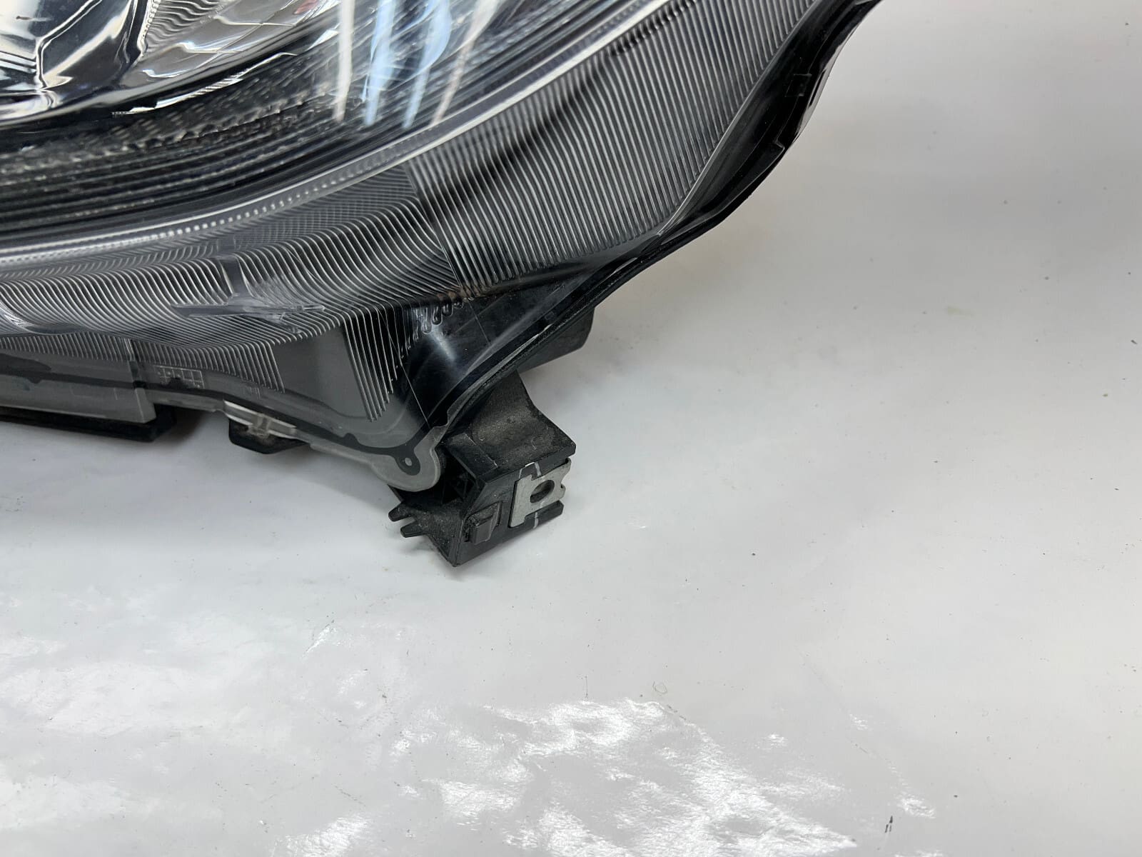 2016 2017 2018 2019 2020 2021 HONDA CIVIC HALOGEN LED FRONT LEFT OEM HEADLIGHT - Image 3