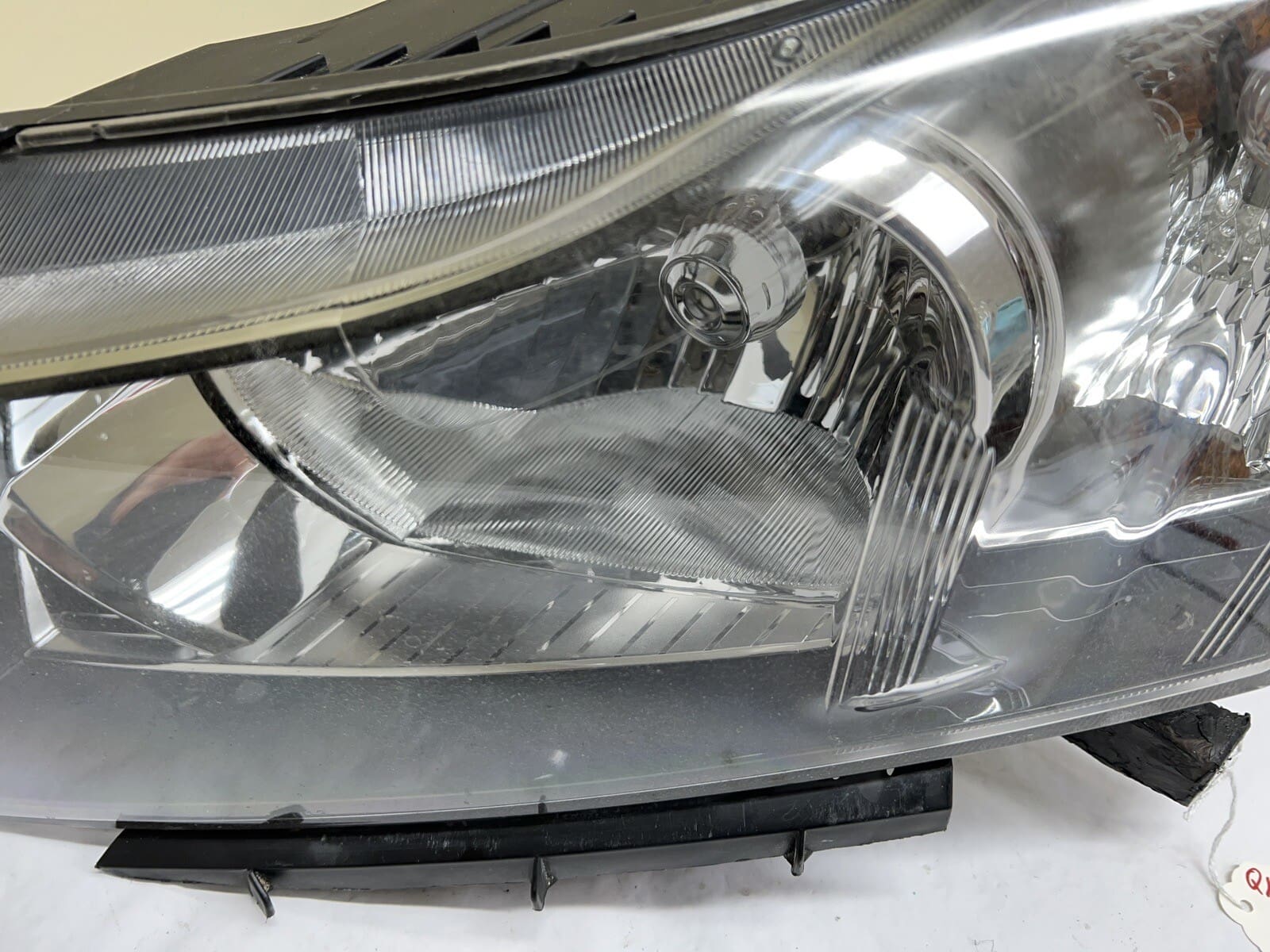 2011 2012 2013 2014 2015 CHEVY CRUZE HALOGEN FRONT LEFT OEM HEADLIGHT - Image 8