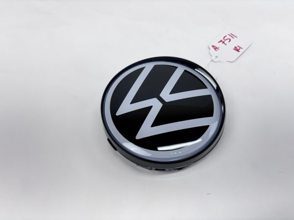 NICE 2021 2022 2023 2024 VW ID4 ID.4 FRONT OEM EMBLEM - Image 10