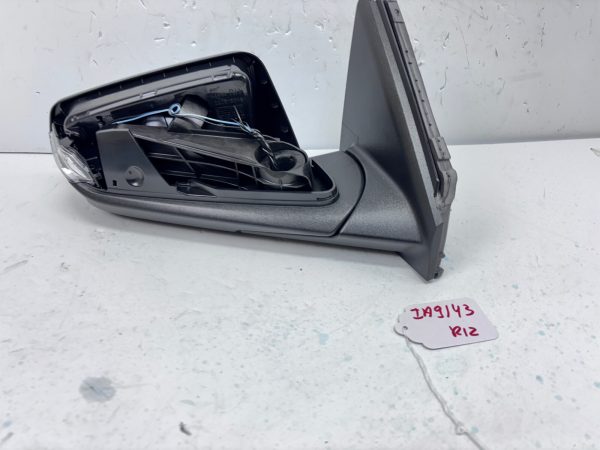 2018-2021 2022 2023 2024 CHEVY EQUINOX TURN SIGNAL BLIND SPOT RIGHT OEM MIRROR - Image 2