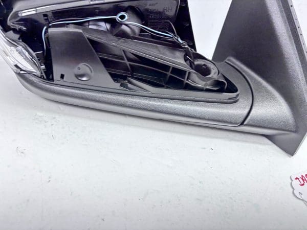 2018-2021 2022 2023 2024 CHEVY EQUINOX TURN SIGNAL BLIND SPOT RIGHT OEM MIRROR - Image 7