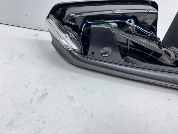 2018-2021 2022 2023 2024 CHEVY EQUINOX TURN SIGNAL BLIND SPOT RIGHT OEM MIRROR - Image 8