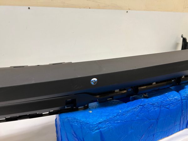 pt00049055 2022 2023 2024 rivian r1s rear oem bumper - Image 5