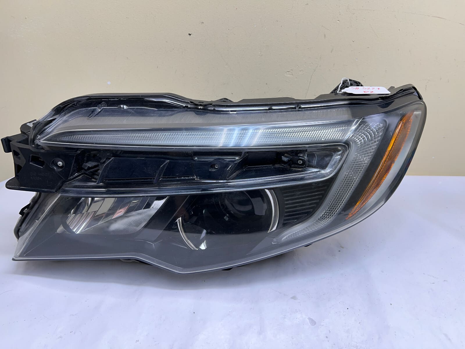 2016 2017 2018 2019 2020 2021 2022 HONDA PILOT RIDGELINE LEFT OEM HEADLIGHT - Image 2