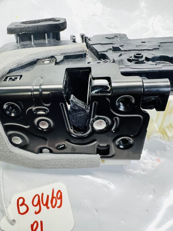 2019 2020 2021 2022 2023 AUDI A8 S8 REAR LEFT OEM DOOR LATCH LOCK GENUINE - Image 3