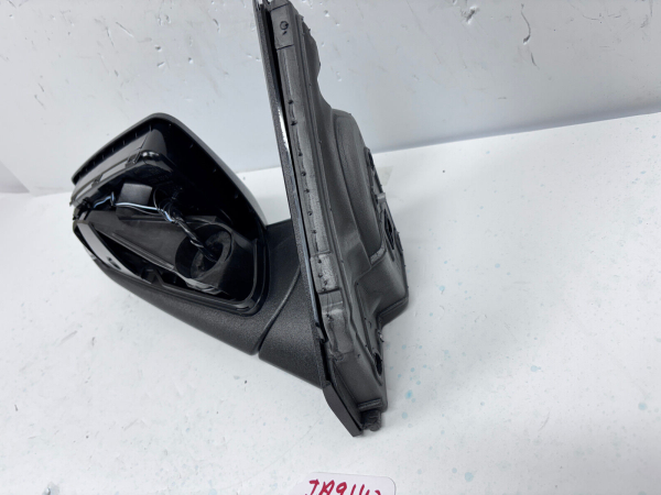 2018-2021 2022 2023 2024 CHEVY EQUINOX TURN SIGNAL BLIND SPOT RIGHT OEM MIRROR - Image 3