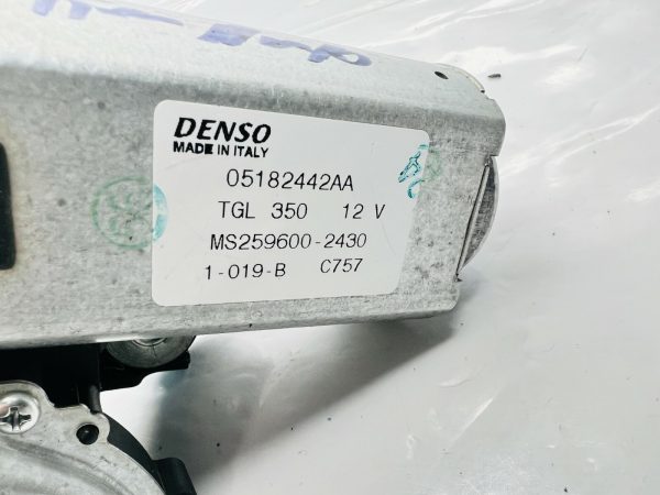 05182442AA  2012 2013 2014 2015 2016 2017 FIAT 500 REAR WIPER MOTOR OEM GENUINE - Image 3