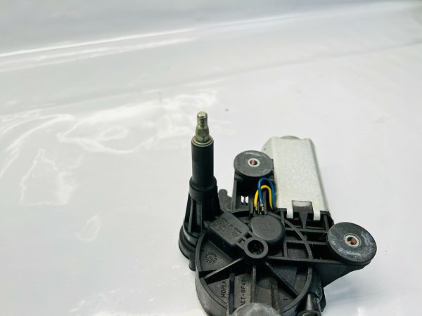 05182442AA  2012 2013 2014 2015 2016 2017 FIAT 500 REAR WIPER MOTOR OEM GENUINE - Image 9