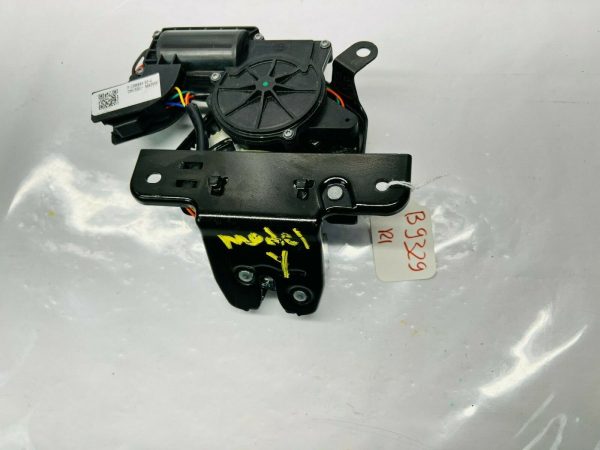 1500604-D3-A 2020 2021 2022 2023 TESLA MODEL Y LIFTGATE LATCH ACTURATOR OEM - Image 2
