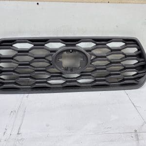 2016 2017 2018 2019 2020 2021 2022 2023 TOYOTA TACOMA FRONT OEM GRILLE GENUINE