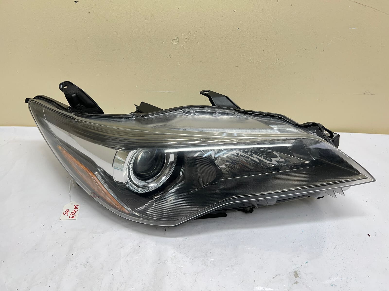 ALL TABS 2015 2016 2017 TOYOTA CAMRY DARK BEZEL FRONT RIGHT OEM HEADLIGHT