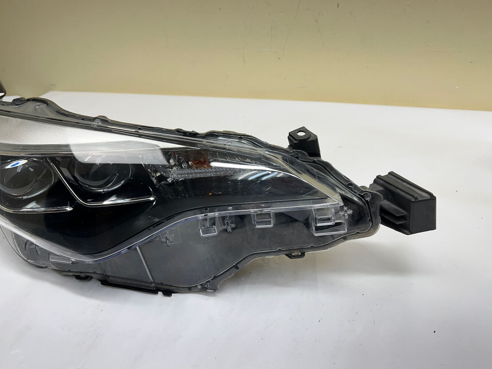 2017 2018 2019 TOYOTA COROLLA LED DUAL PROJECTOR FRONT RIGHT OEM HEADLIGHT - Image 2