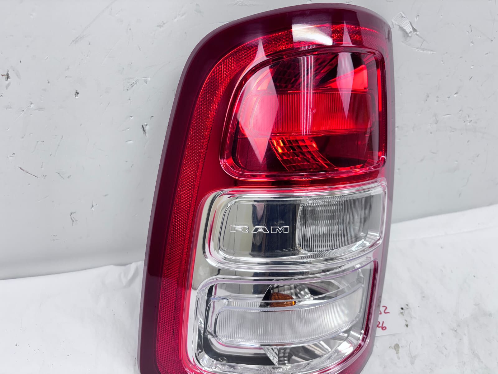 2019 2020 2021 2022 2023 2024 DODGE RAM 2500 3500 HALOGEN LEFT OEM TAIL LIGHT - Image 8