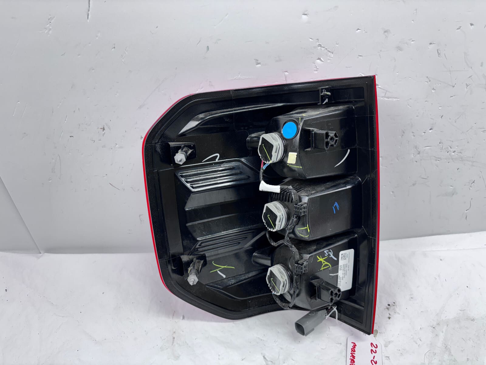 NZ6B13404AC 2022 2023 2024 FORD MAVERICK HALOGEN REAR RIGHT OEM TAIL LIGHT - Image 12