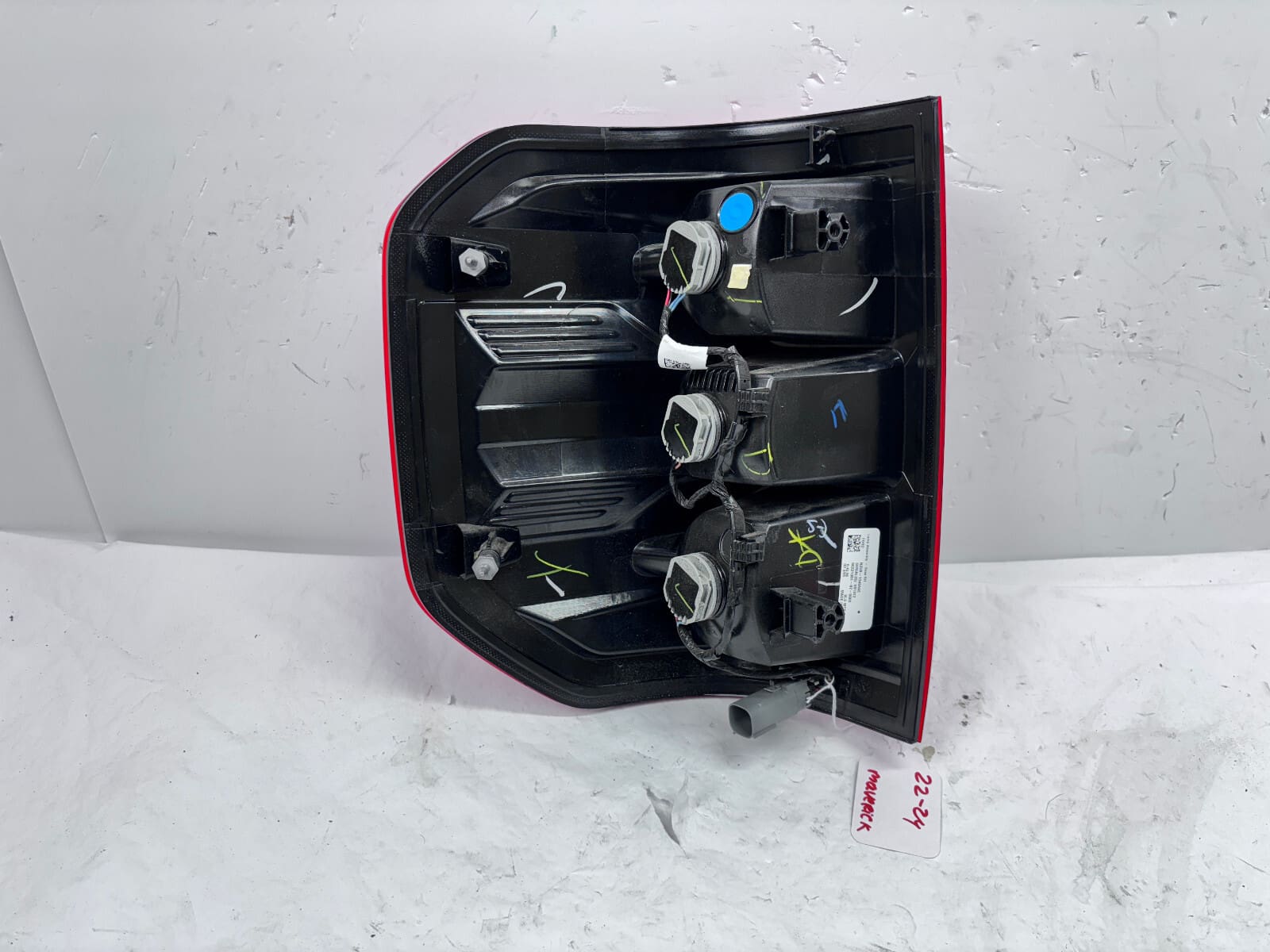 NZ6B13404AC 2022 2023 2024 FORD MAVERICK HALOGEN REAR RIGHT OEM TAIL LIGHT - Image 13