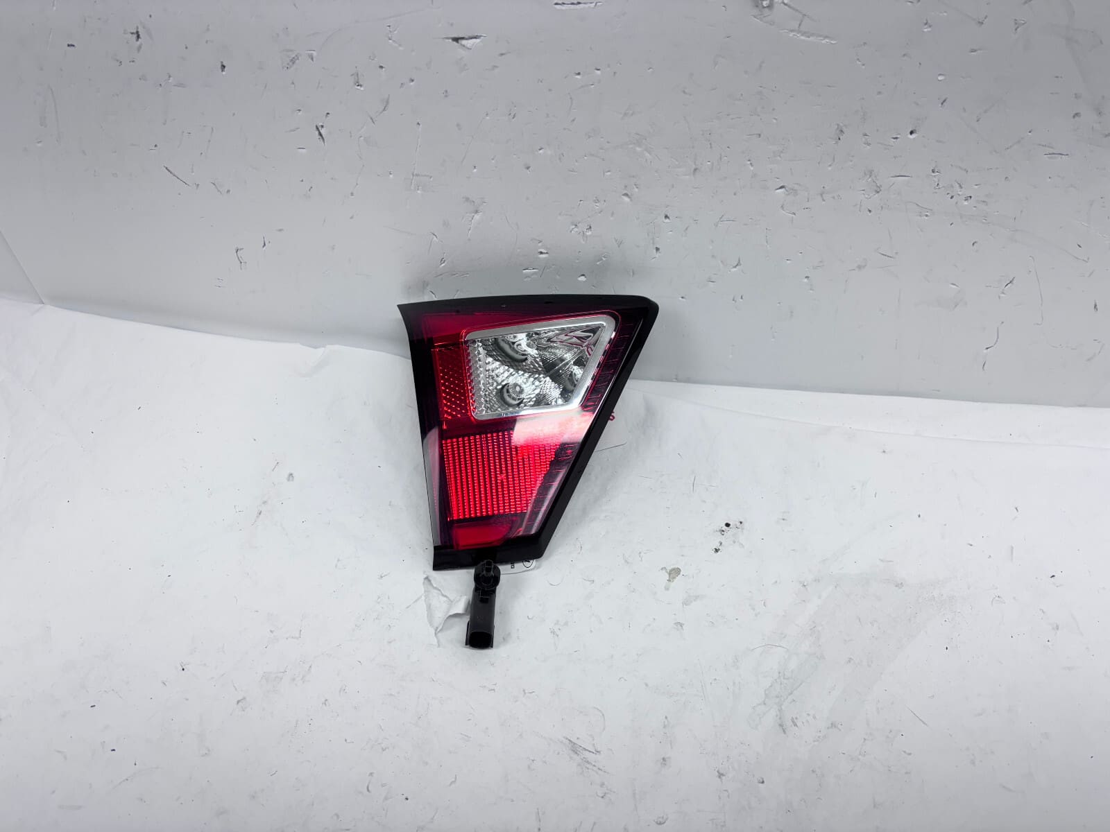 KJ5413A603AA 2017 2018 2019 FORD ESCAPE HALOGEN REAR LEFT INNER OEM TAIL LIGHT