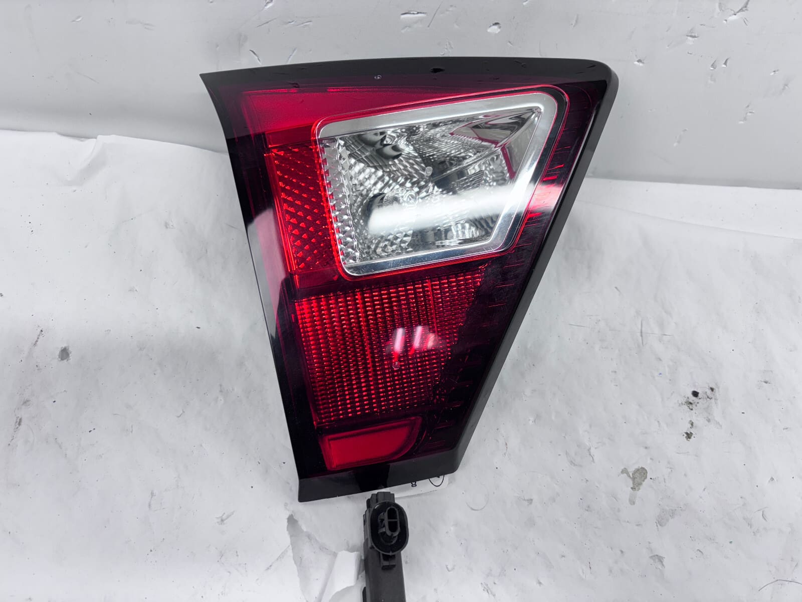 KJ5413A603AA 2017 2018 2019 FORD ESCAPE HALOGEN REAR LEFT INNER OEM TAIL LIGHT - Image 4
