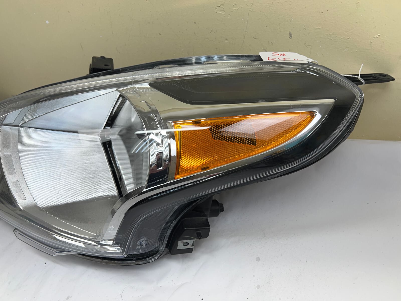 NICE 2015 2016 2017 2018 2019 NISSAN VERSA HALOGEN FRONT LEFT OEM HEADLIGHT - Image 5