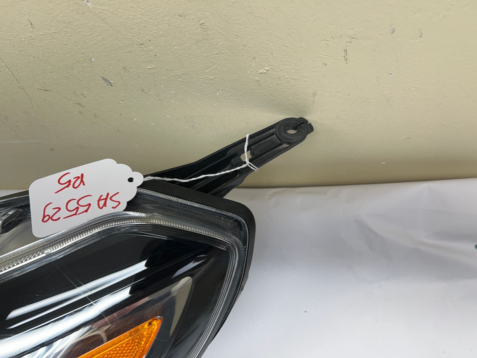 NICE 2015 2016 2017 2018 2019 NISSAN VERSA HALOGEN FRONT LEFT OEM HEADLIGHT - Image 7
