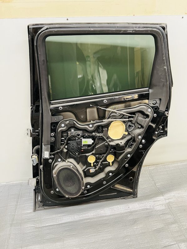 2014 2015 2016 2017 2018 JEEP CHEROKEE REAR RIGHT PASSENGER SIDE OEM DOOR - Image 14