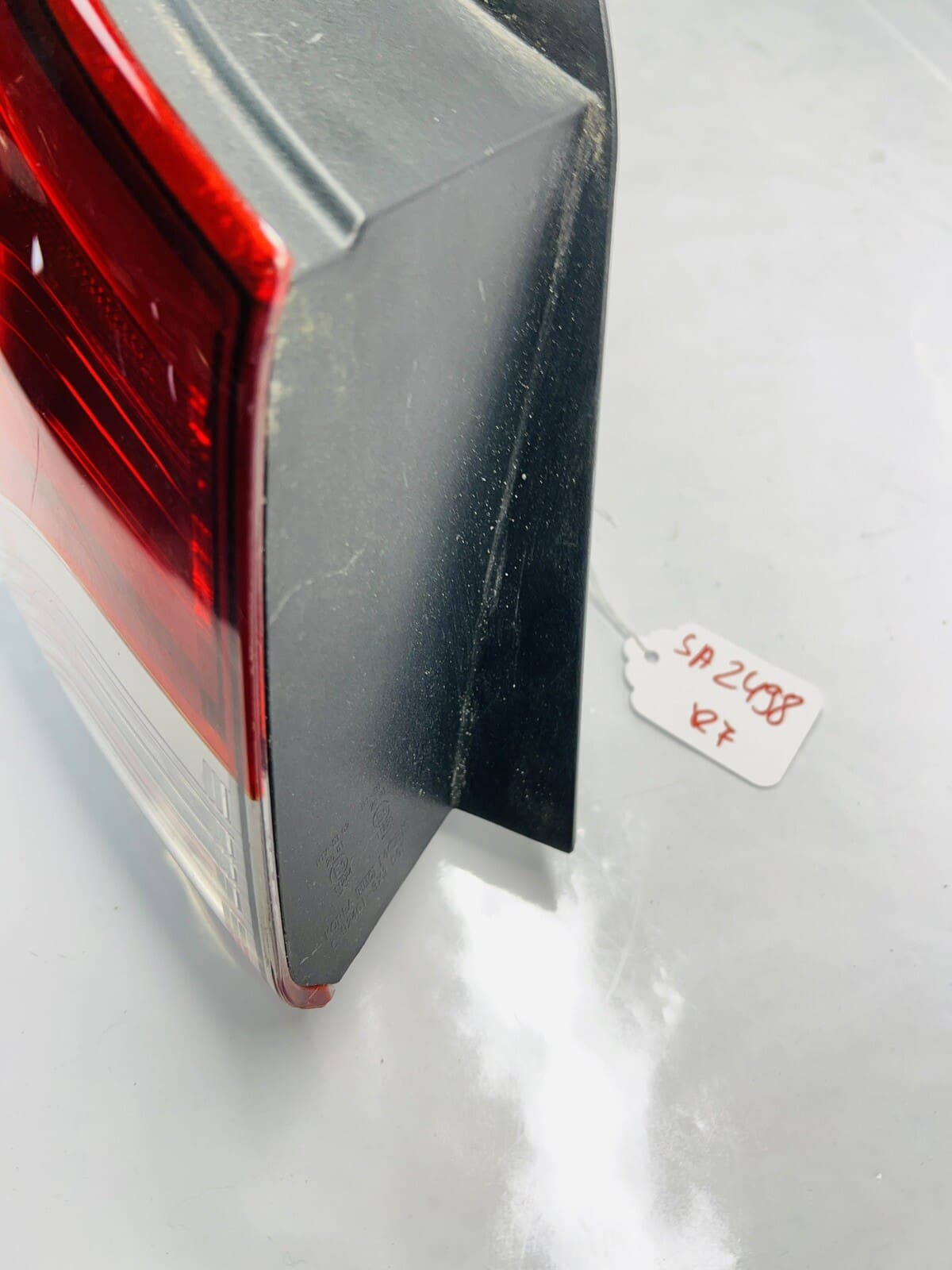 924013X2 2014 2015 2016 HYUNDAI ELANTRA REAR LEFT LED OUTER OEM TAIL LIGHT - Image 3
