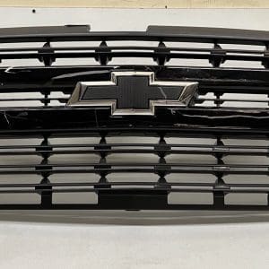84493306 2019 2020 2021 2022 CHEVY SILVERADO 1500 FRONT OEM GRILLE BLACK