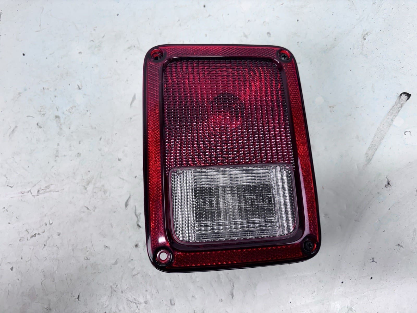 55077890ah OEM 2007-2017 JEEP WRANGLER 2018 WRANGLER JK REAR RIGHT TAIL LIGHT