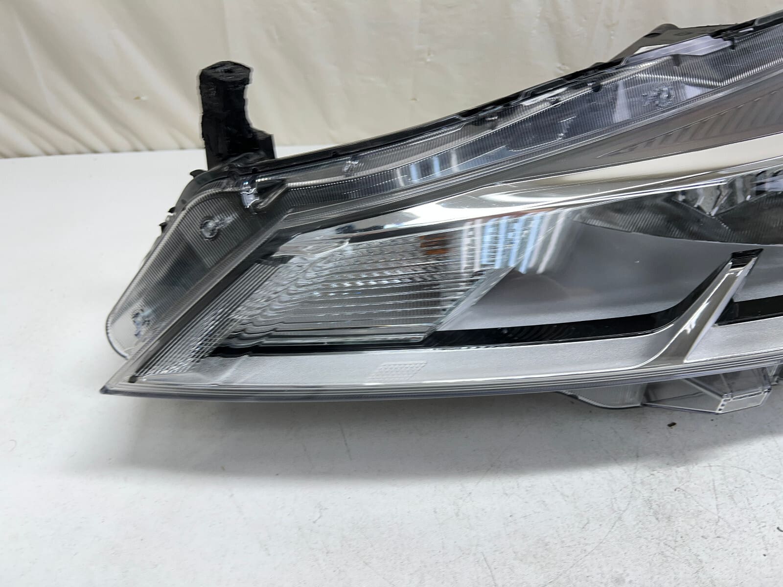 260605R00A 2021 2022 2023 NISSAN KICKS HALOGEN FRONT LEFT OEM HEADLIGHT - Image 7